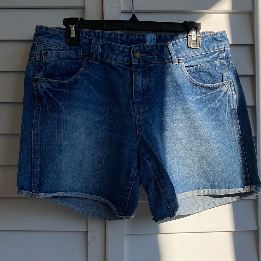 yes yes boyfriend shorts denim vintage blue SIZE: 12